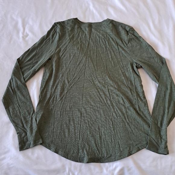 Abercrombie kids size 15/16 olive green top New - Picture 3 of 4